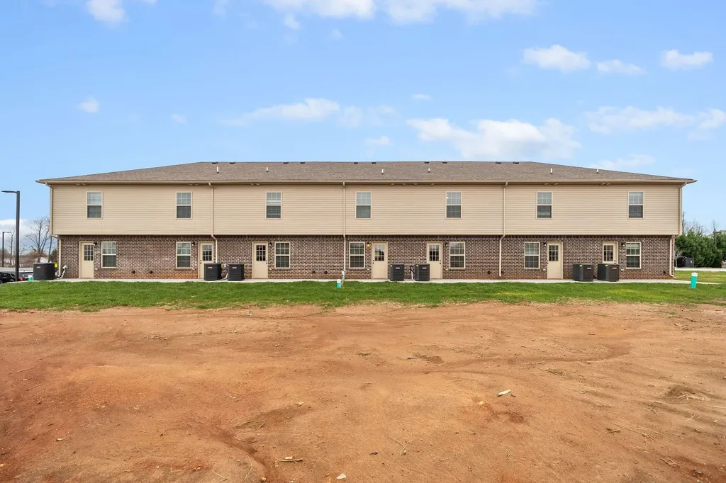 931 Professional Park Drive Clarksville TN 37040