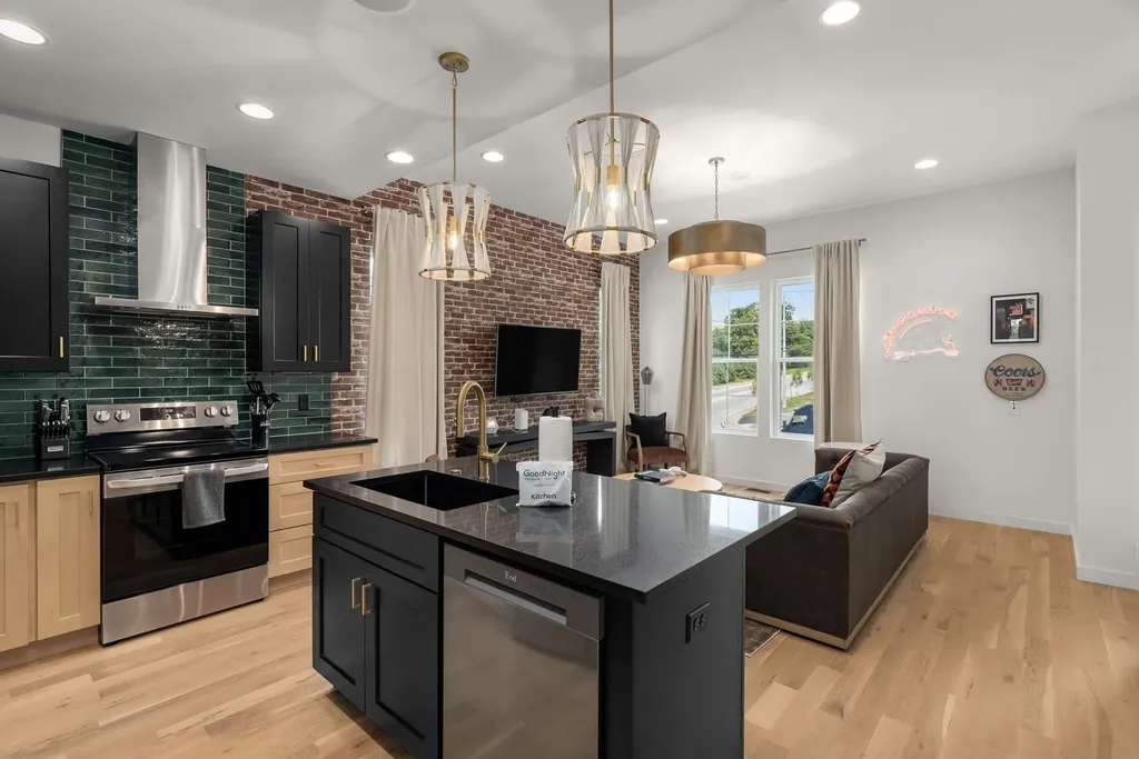2000 S Hamilton Road Nashville TN 37218