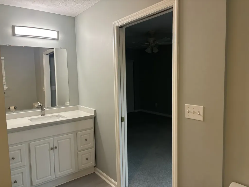 2141 Wooddale Lane Nashville TN 37214