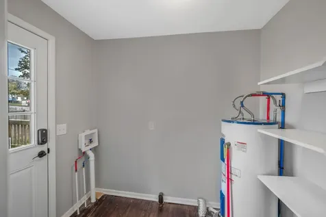 2721 Jones Avenue Nashville TN 37207