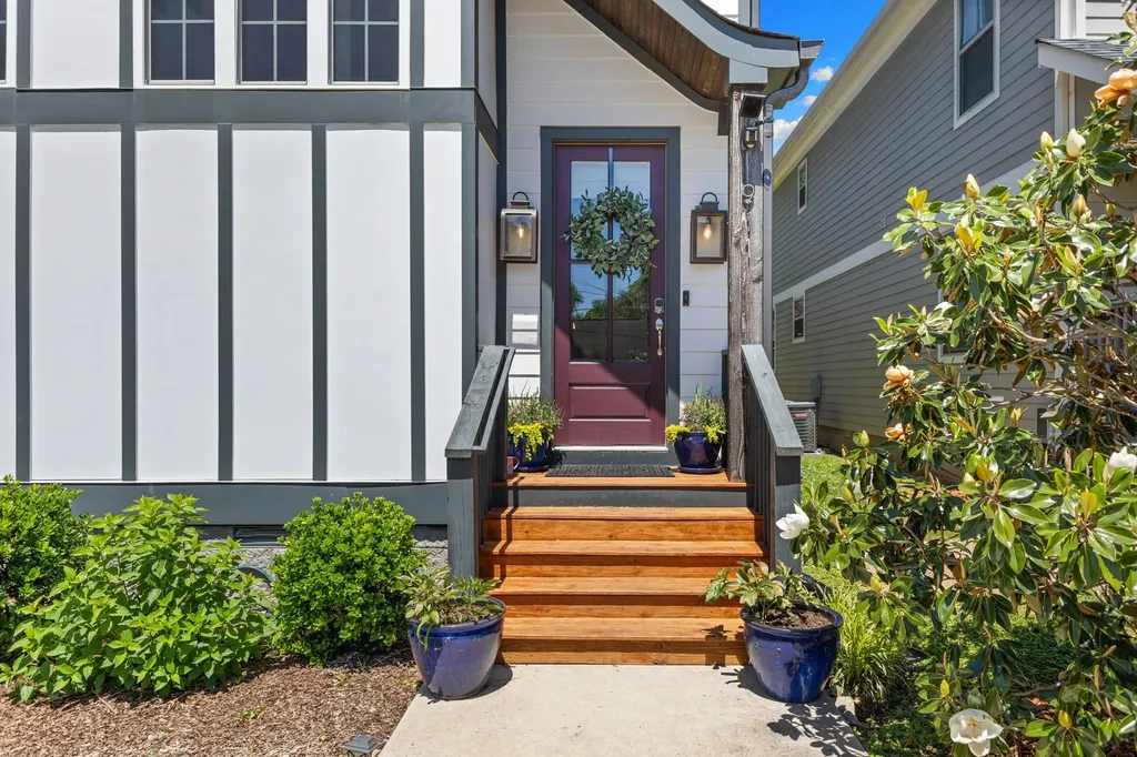 911 Cahal Avenue Nashville TN 37206
