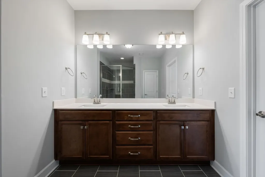 2326 Stonecenter Lane Murfreesboro TN 37128