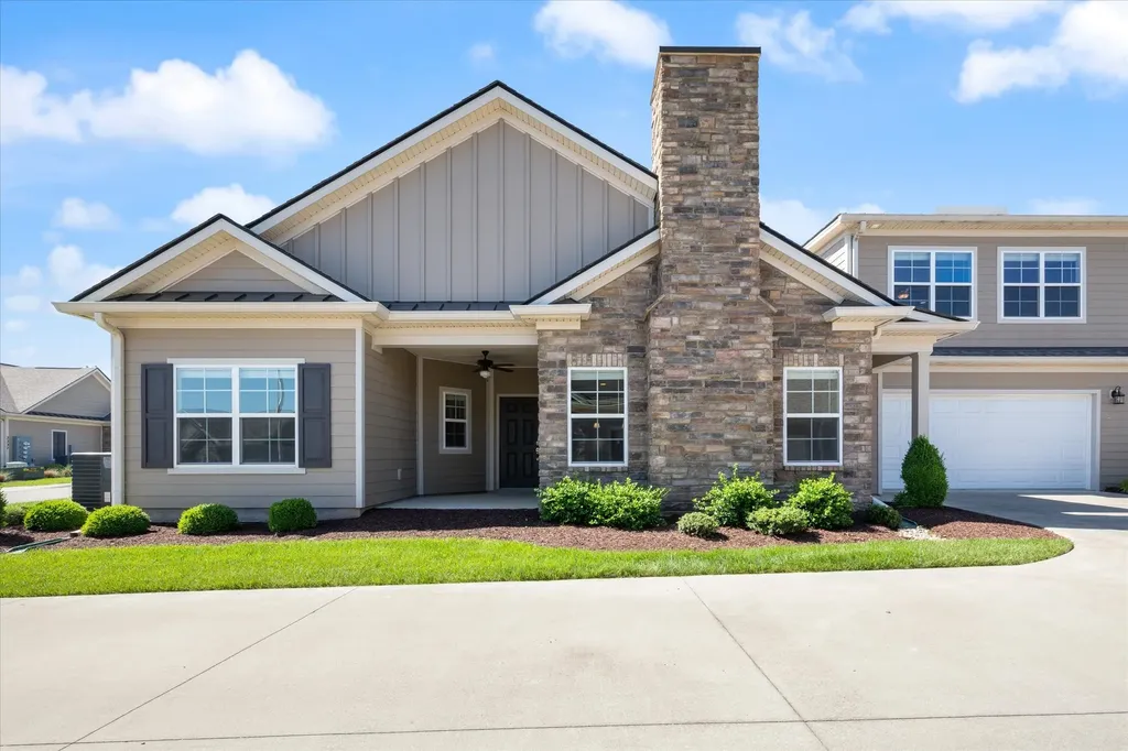 2326 Stonecenter Lane Murfreesboro TN 37128