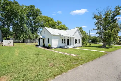 112 Re Davenport Avenue Auburntown TN 37016
