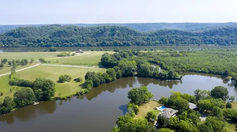 1014 Lakeview Circle Ashland City TN 37015