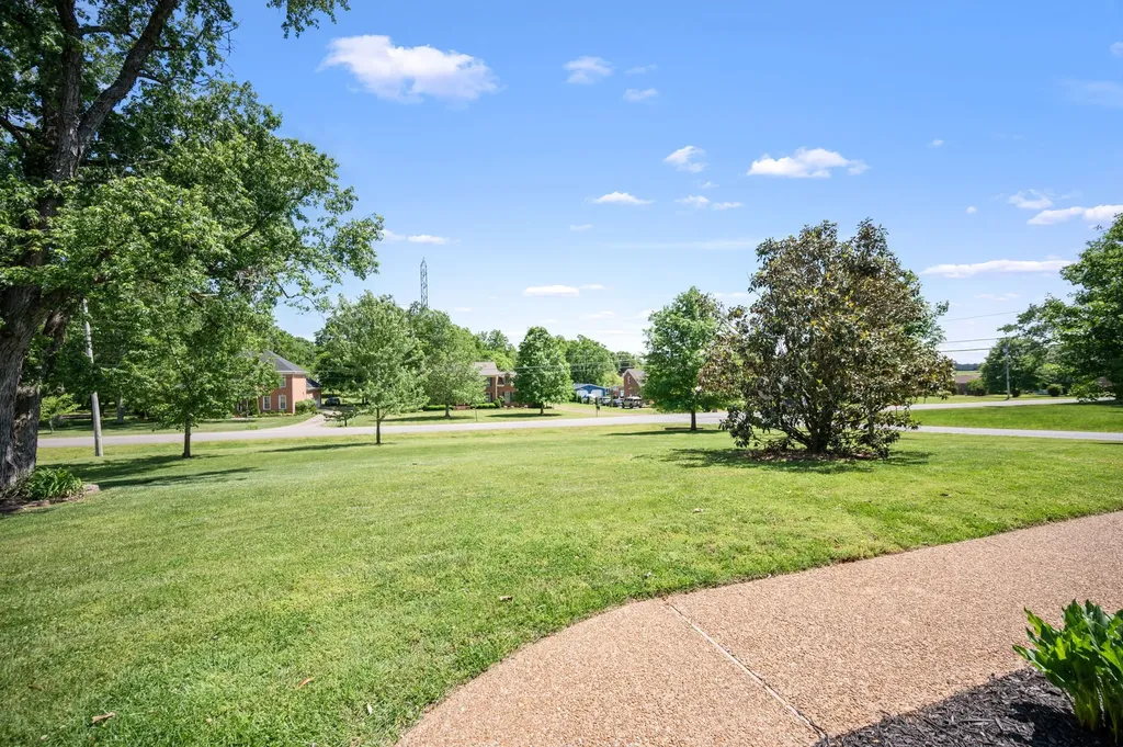 131 Arrowhead Drive Hendersonville TN 37075