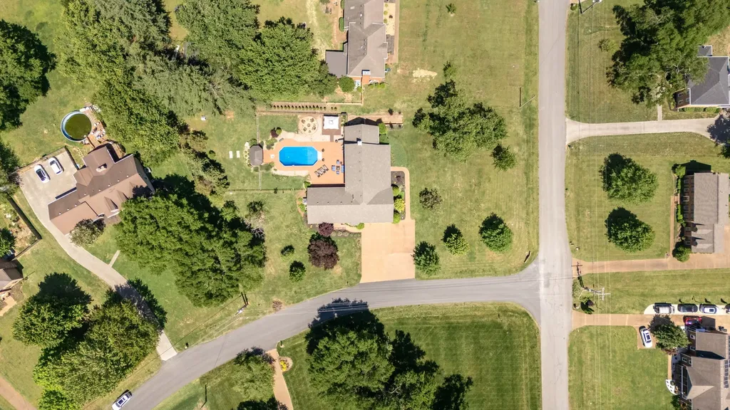 131 Arrowhead Drive Hendersonville TN 37075