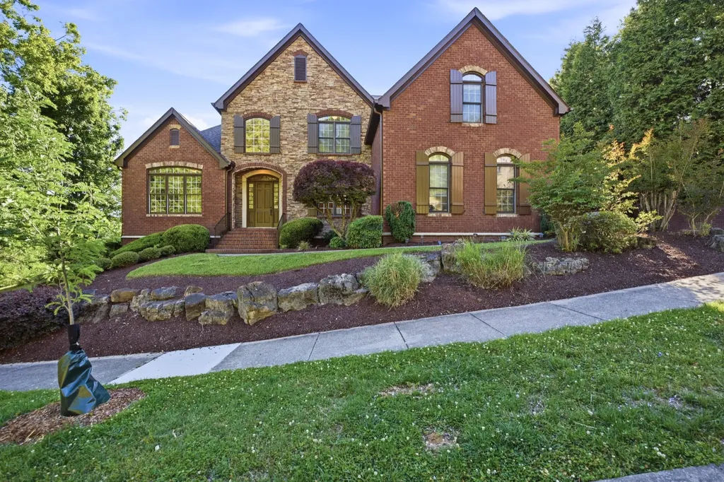 319 Hamlets End Way Franklin TN 37067
