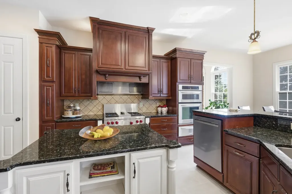 319 Hamlets End Way Franklin TN 37067