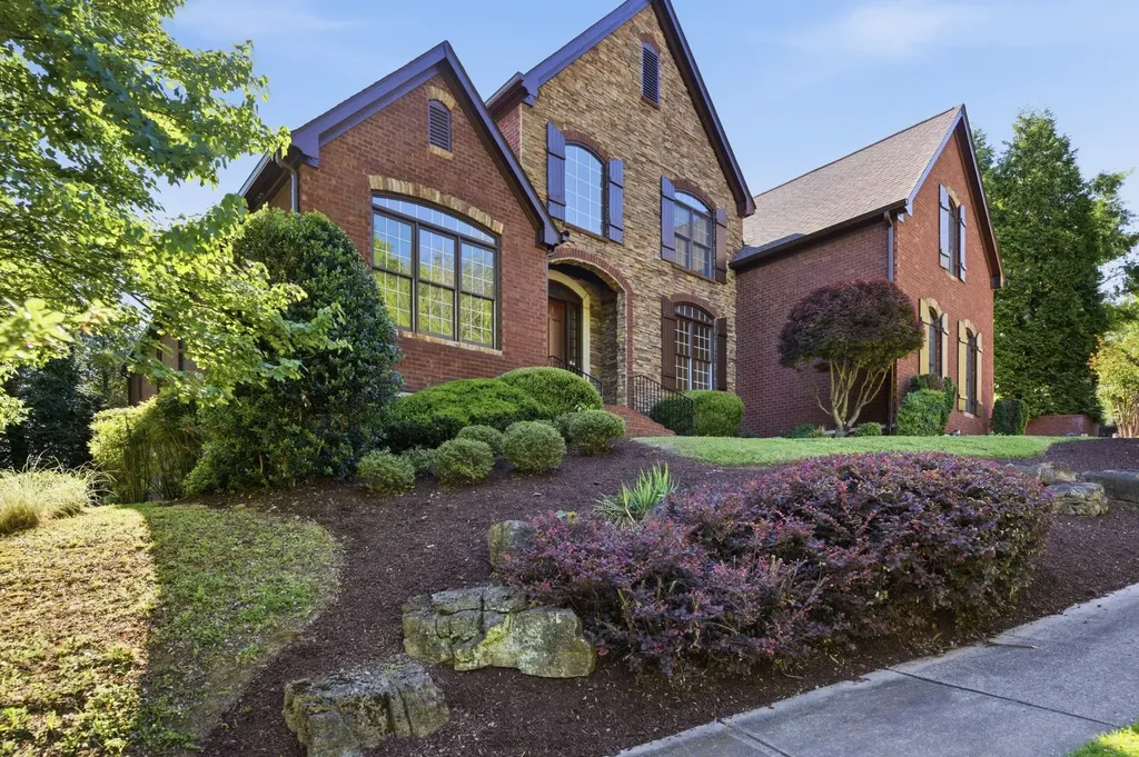 319 Hamlets End Way Franklin TN 37067
