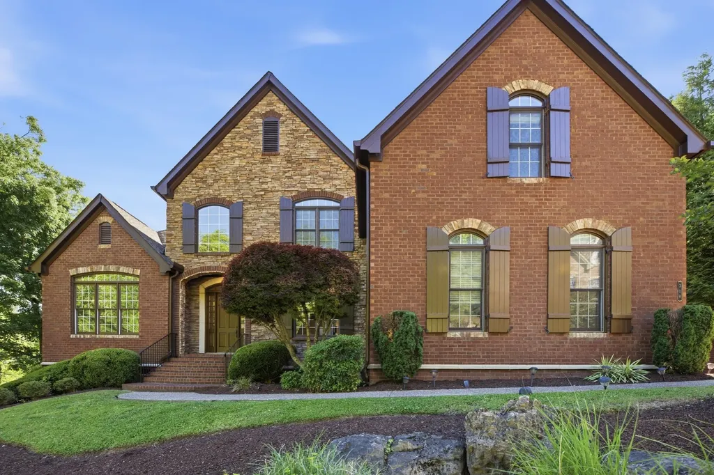 319 Hamlets End Way Franklin TN 37067