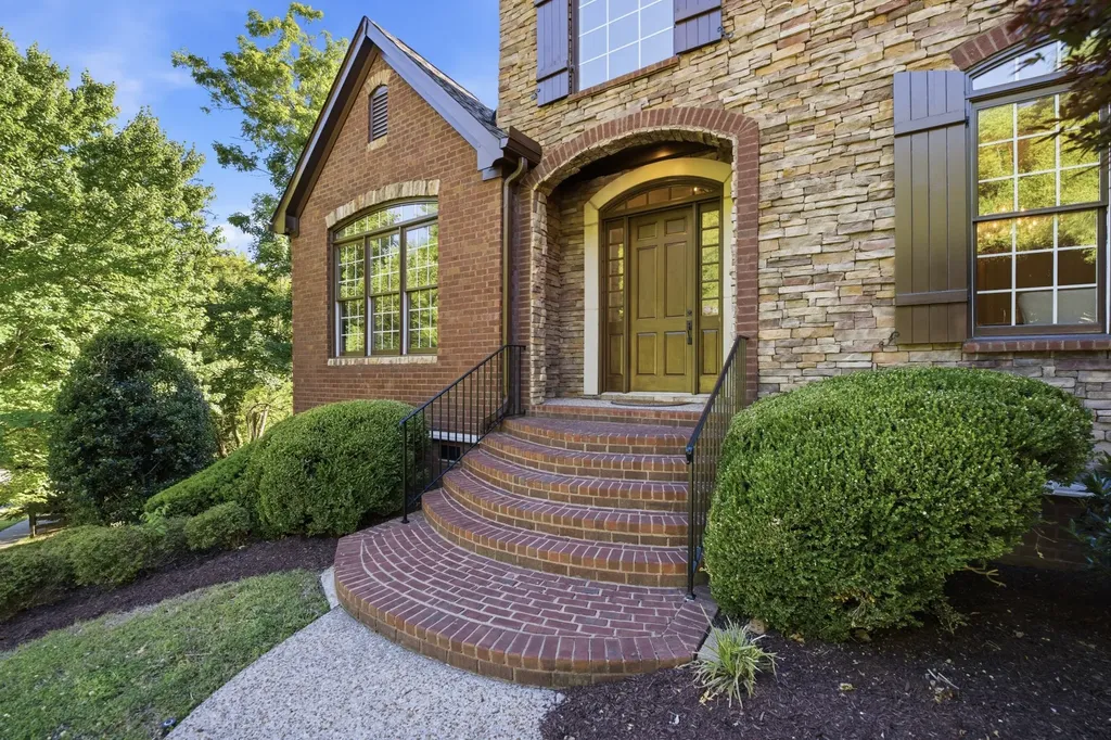 319 Hamlets End Way Franklin TN 37067