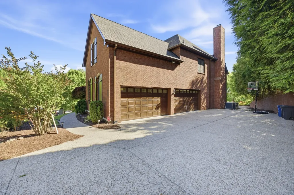 319 Hamlets End Way Franklin TN 37067