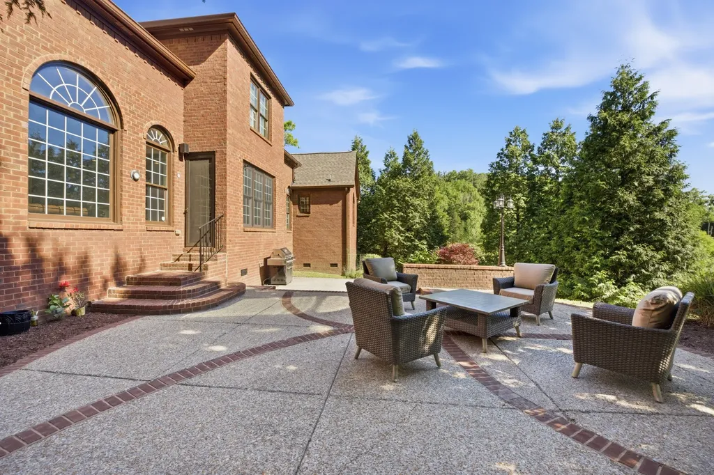 319 Hamlets End Way Franklin TN 37067