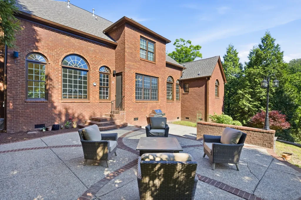 319 Hamlets End Way Franklin TN 37067