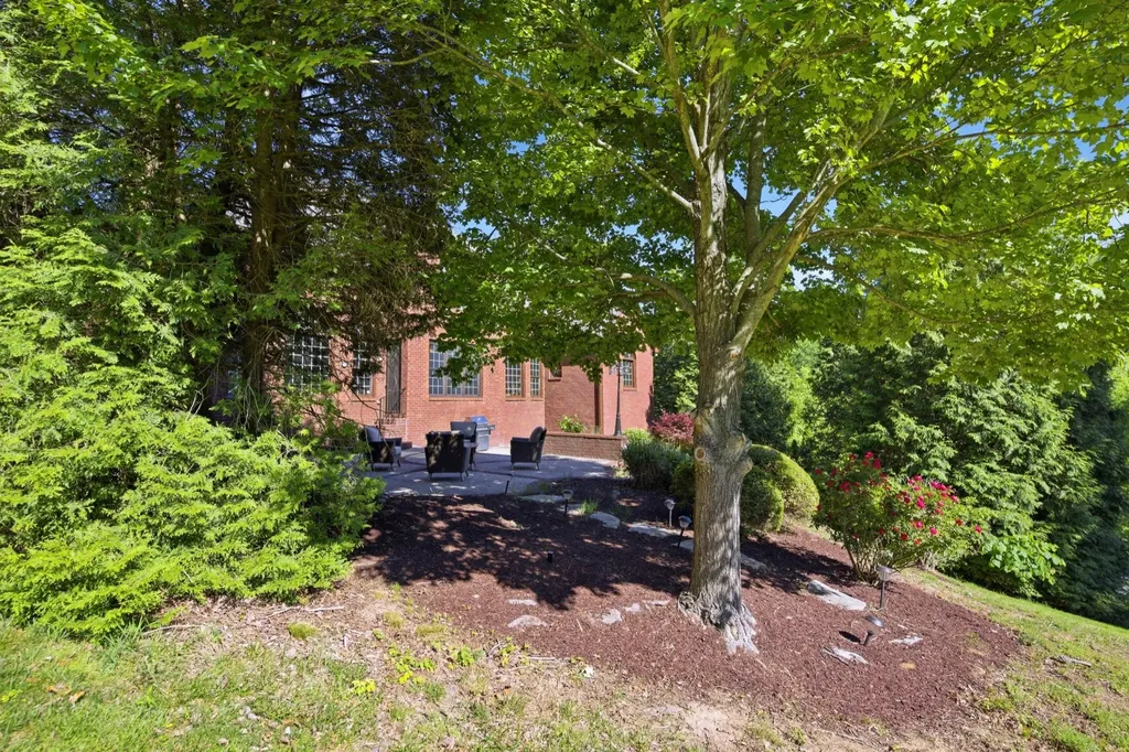 319 Hamlets End Way Franklin TN 37067