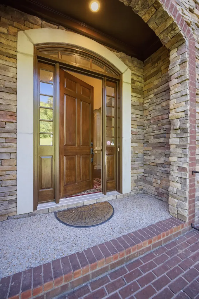 319 Hamlets End Way Franklin TN 37067