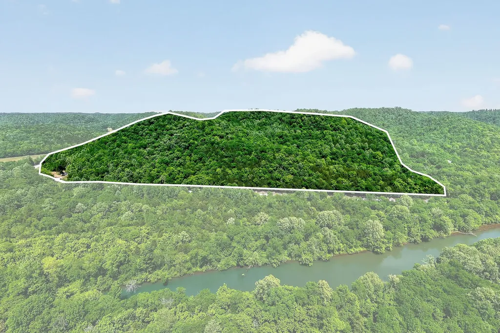 2176 Jennings Creek Highway Whitleyville TN 38588