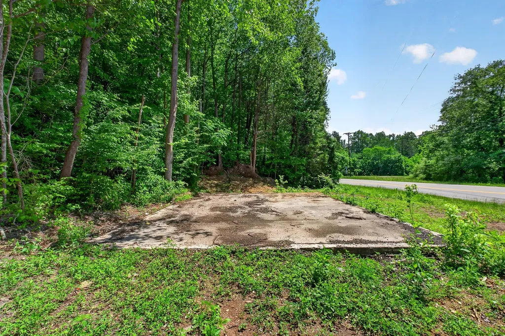 2176 Jennings Creek Highway Whitleyville TN 38588