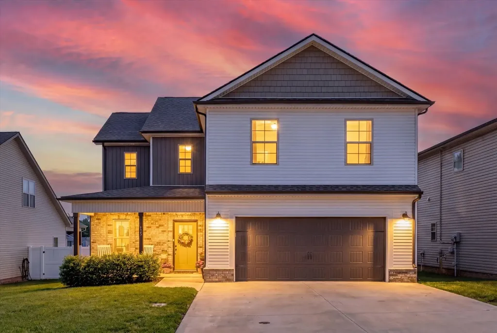 689 Elm Street Clarksville TN 37040
