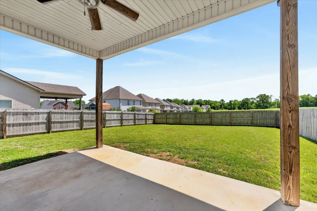 689 Elm Street Clarksville TN 37040