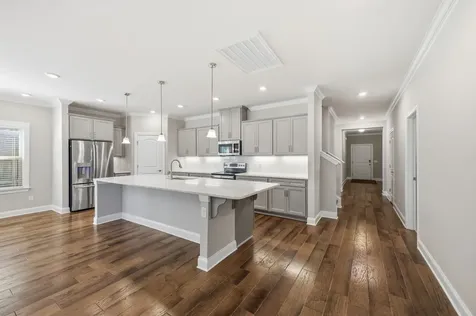 5001 Riverbank Drive Hermitage TN 37076