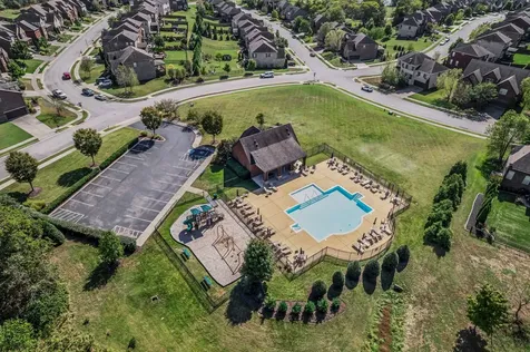 5001 Riverbank Drive Hermitage TN 37076