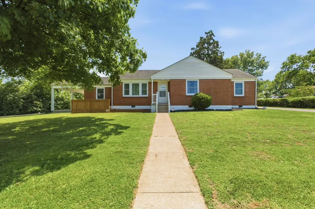 201 W Hillcrest Drive Gallatin TN 37066