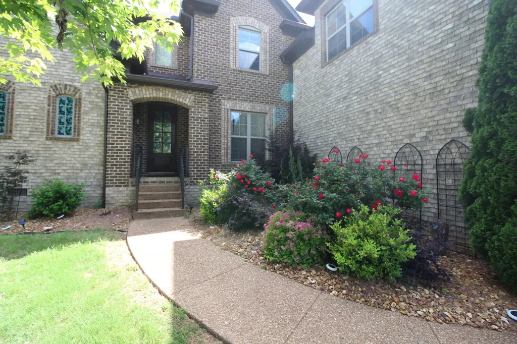 337 Crooked Creek Lane Hendersonville TN 37075