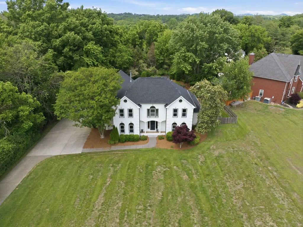 424 Martingale Drive Franklin TN 37067