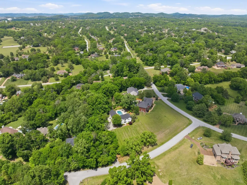 424 Martingale Drive Franklin TN 37067