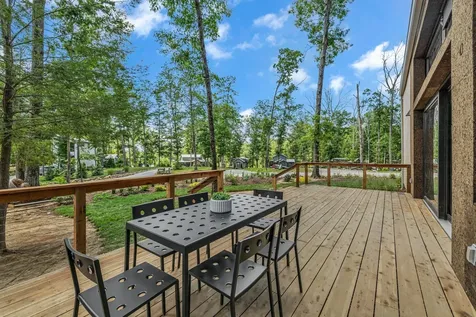 36 Waters Edge Way Tracy City TN 37387