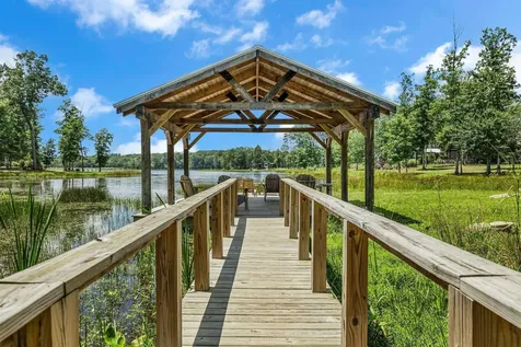 36 Waters Edge Way Tracy City TN 37387