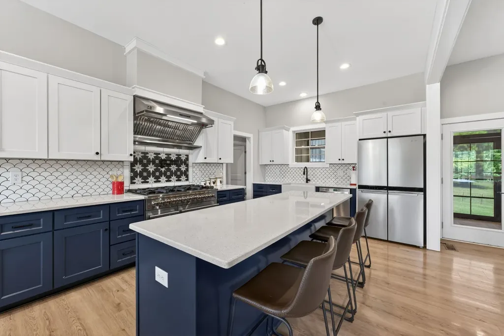 16111 Manchester Pike Christiana TN 37037