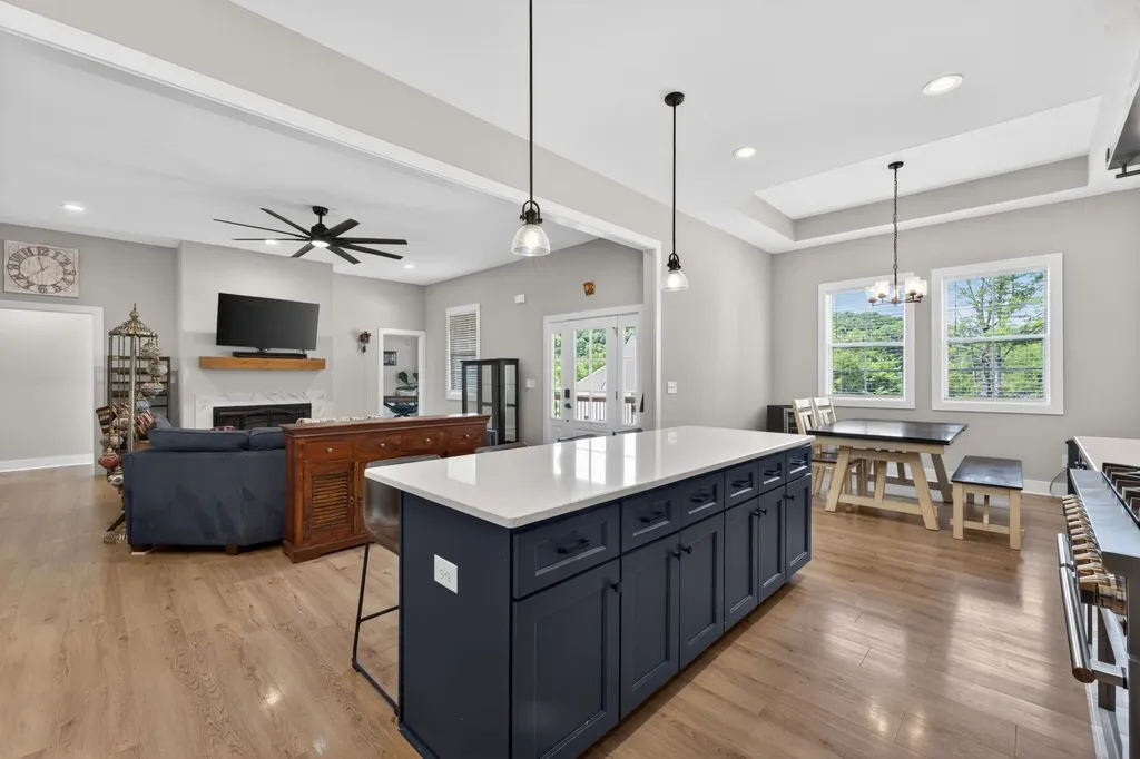 16111 Manchester Pike Christiana TN 37037