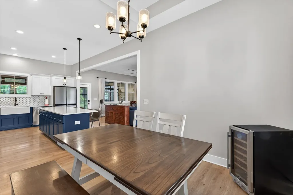 16111 Manchester Pike Christiana TN 37037