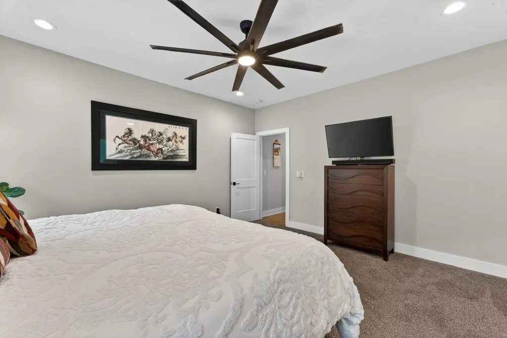 16111 Manchester Pike Christiana TN 37037