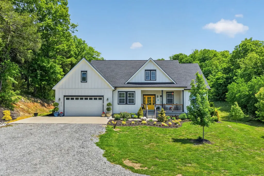 16111 Manchester Pike Christiana TN 37037