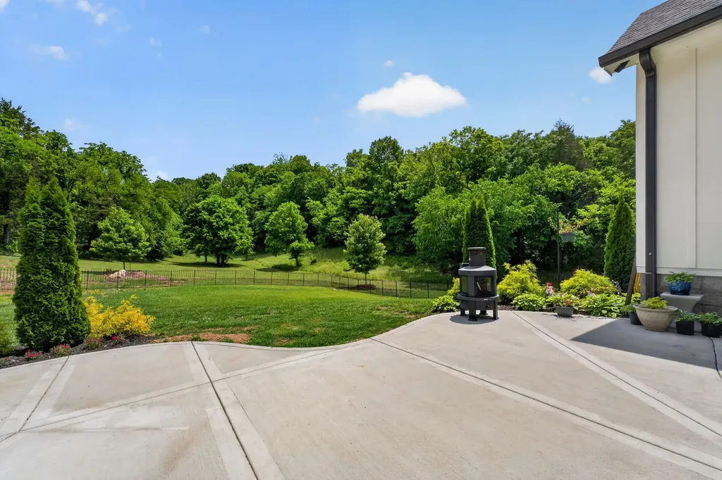 16111 Manchester Pike Christiana TN 37037