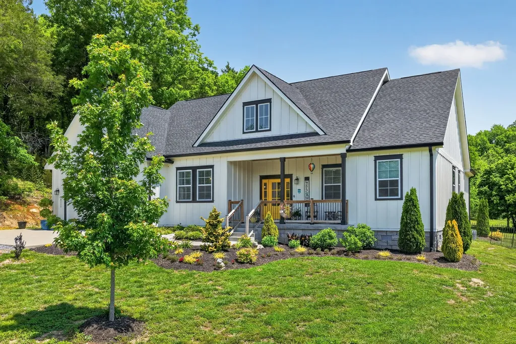 16111 Manchester Pike Christiana TN 37037