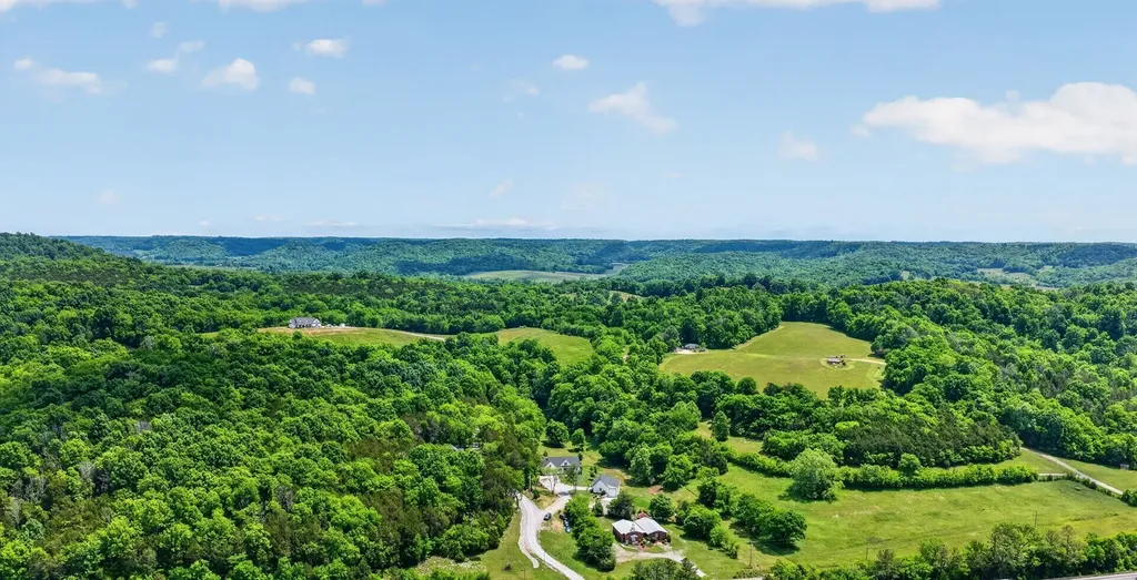 16111 Manchester Pike Christiana TN 37037