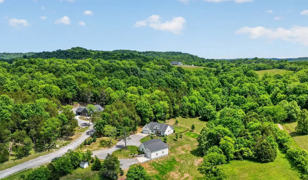 16111 Manchester Pike Christiana TN 37037