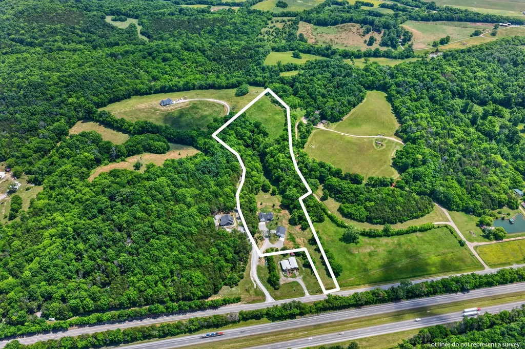16111 Manchester Pike Christiana TN 37037