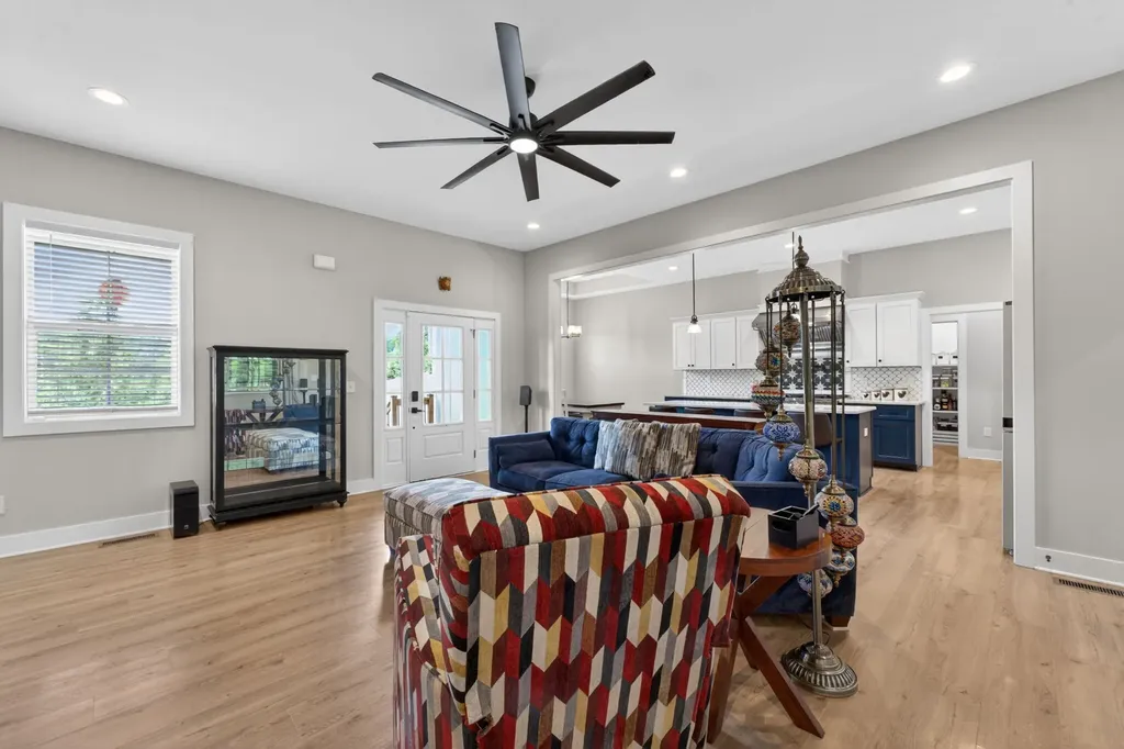 16111 Manchester Pike Christiana TN 37037