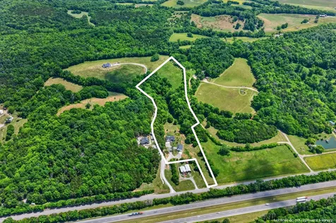 16111 Manchester Pike Christiana TN 37037