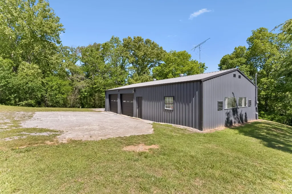 6777 Spencer Road Rock Island TN 38581