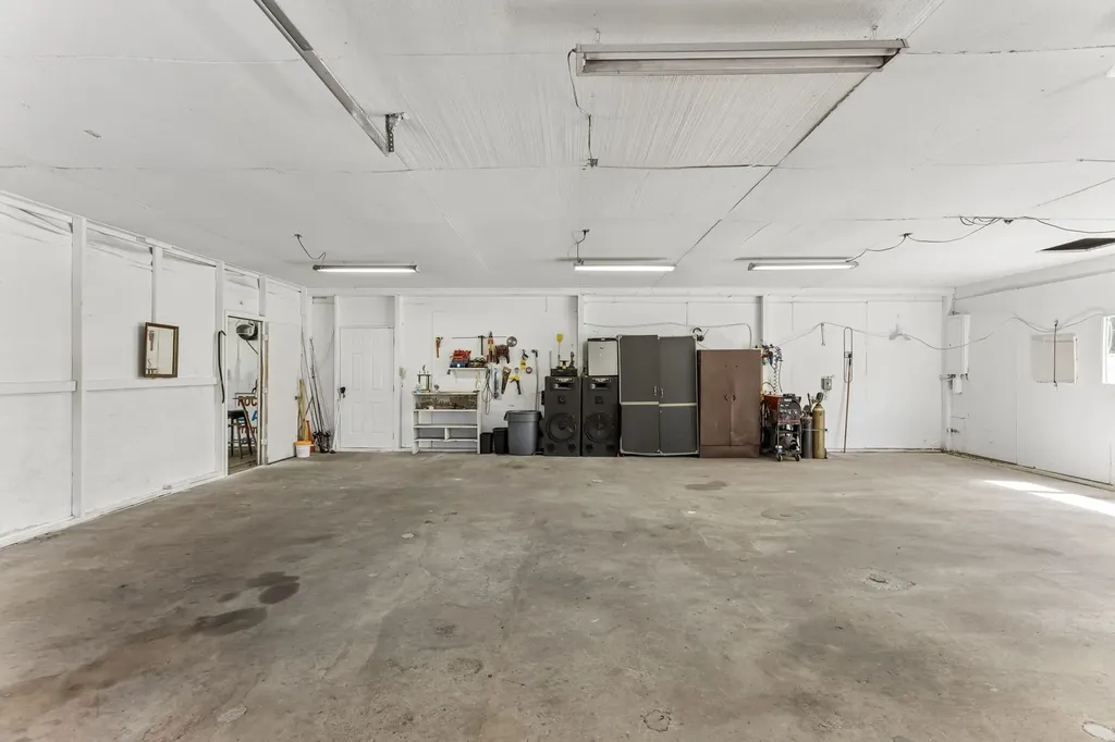 6777 Spencer Road Rock Island TN 38581