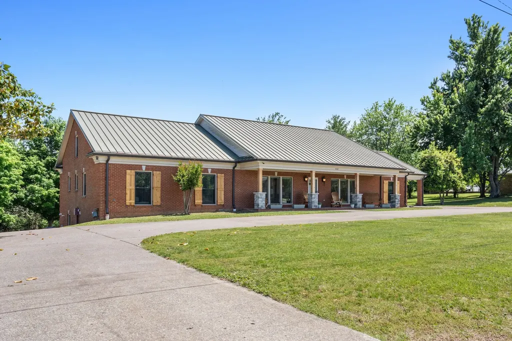 402 Fairway Trail Springfield TN 37172
