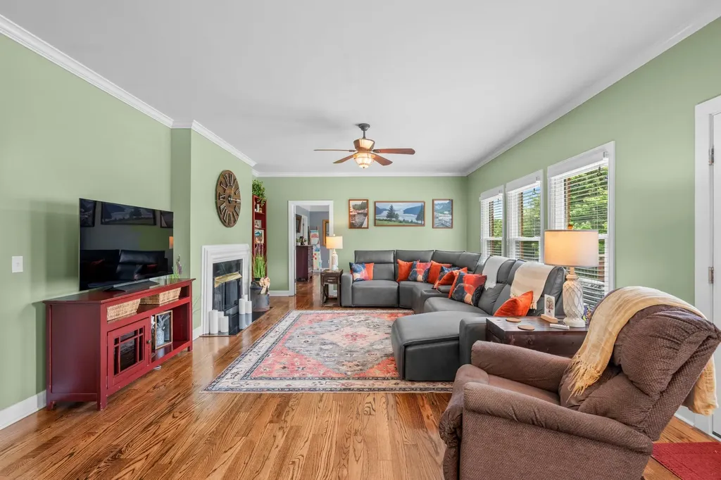 402 Fairway Trail Springfield TN 37172
