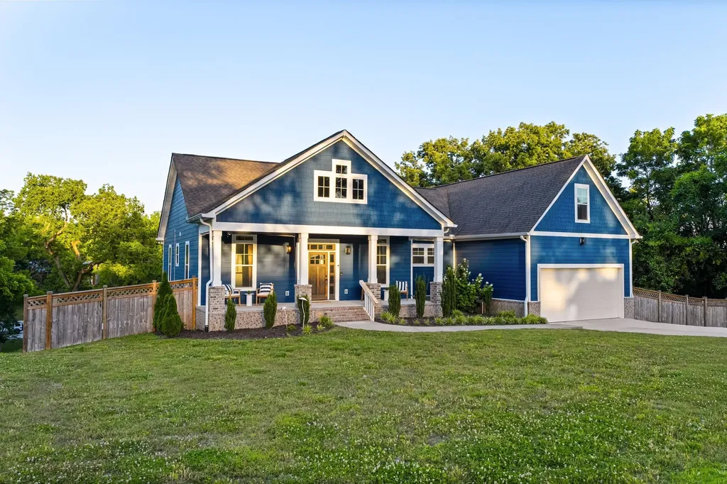 102 Riverwood Drive Hendersonville TN 37075